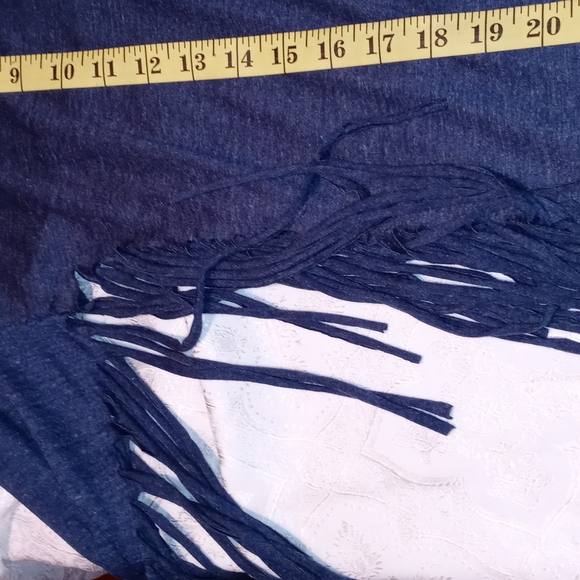 Ya Los Angeles Large fringe top - Picture 5 of 5